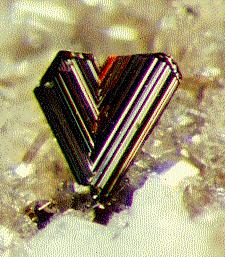 Titandioxid-Einkristall (Rutil)